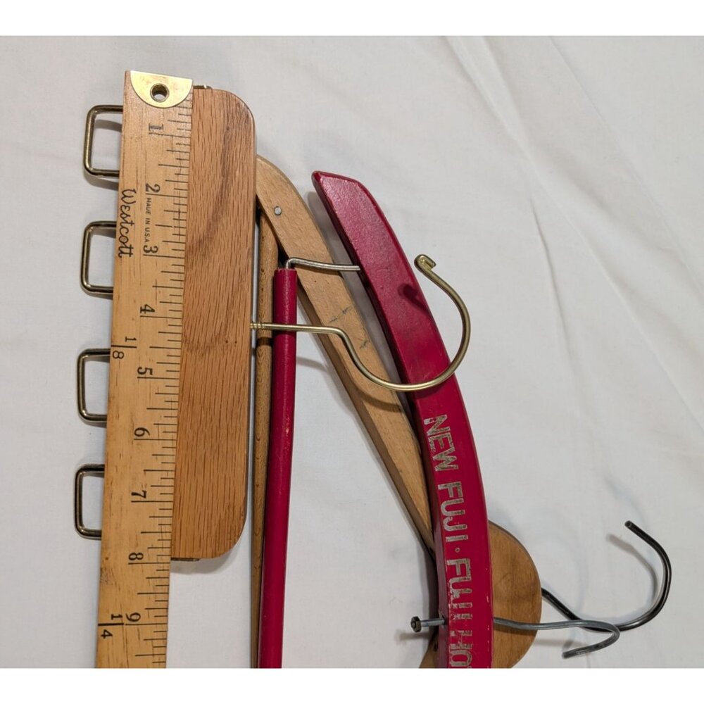 Vintage Wooden Hangers Set 4 Sears Fairy New Fuji Hotel Multi-Use - Picture 9 of 9